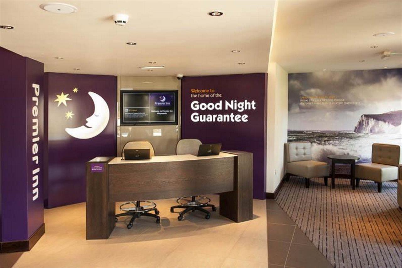 Premier Inn Premier Inn ウェーマス エクステリア 写真